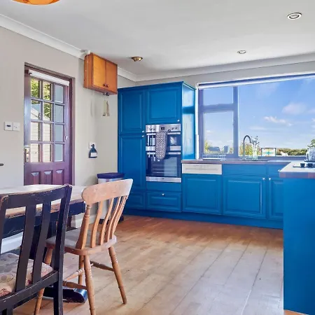 Holiday home Pass The Keys Expressive Coastal Nr Secluded Sandy Beach